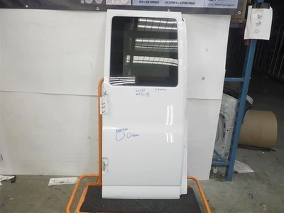 Puerta trasera de pasajero con bisagras delanteras para 96-24 Express 2500 Foto 1 de 4