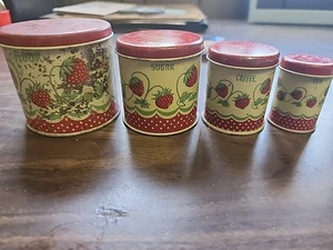 WOLVERINE Strawberry CANISTER Set 8 pc TOY Flour SUGAR Coffee TEA TIN 1950s Mini - Imagen 1 de 9