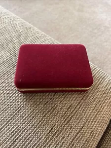 Vintage MELE Jewelry Box Velvet 5 1/2 X 4 Travel Case Red - Picture 1 of 4