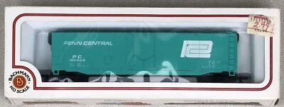 Bachmann HO Scale Penn Central 51' Plug-Door Box Car 160502 - New - Image 1 of 3
