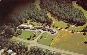 Postal NC: Vista aérea de University Motor Inn, Chapel Hill, Carolina del Norte - Imagen 1 de 2