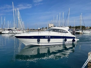 Motoryacht Bavaria 42HT Sport - Bild 1 von 13