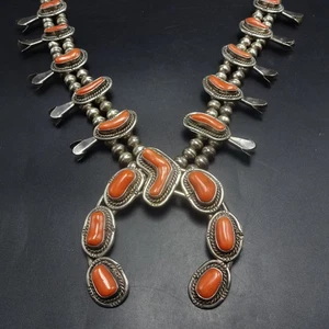 COLLAR VINTAGE Plata Esterlina ANTIGUO ROJO MEDITERRÁNEO CORAL FLOR DE CALABAZA - Imagen 1 de 22