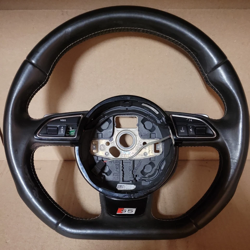 Volante inferior plano Audi S5 S4 S-Line 13-17 con palancas de cambio OEM Foto 1 de 4