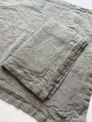 2 fundas de almohada grises Pottery Barn de lino belga con punto de dobladillo ESTÁNDAR Foto 1 de 4