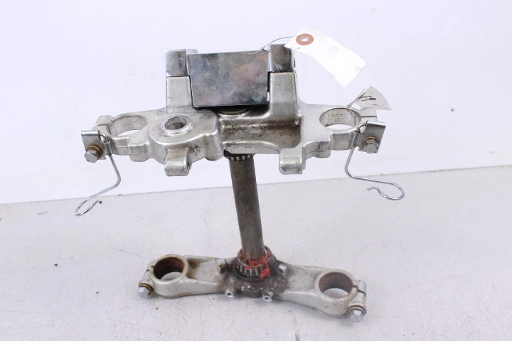 1990 KAWASAKI VULCAN VN 750  Triple Clamps / Trees - Image 1 of 4