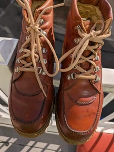 Stivali da trekking vintage Dunham misura 8,5 pelle marrone ottimi made in Romania - Foto 1 di 23