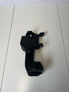 Conducto de aire radiador inferior derecho bmw m5 f90 51748070330 - Imagen 1 de 3