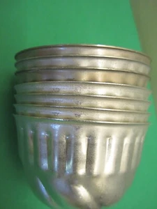 Lot 7 Aluminum Tins Great for Jello & Mini Bundt Cakes Swirled - Picture 1 of 9