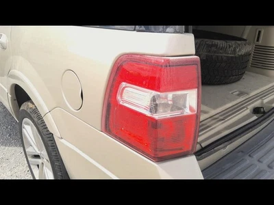 Luz trasera izquierda conductor Ford Expedition 2007-2009 2010-2013 2014-2017  Foto 1 de 4