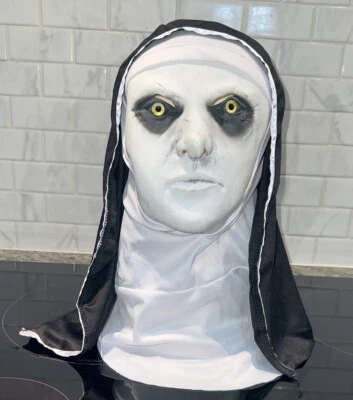 Máscara de látex cara completa The Nun con pañuelo Valak disfraz horror accesorio nuevo sin etiquetas Foto 1 de 4