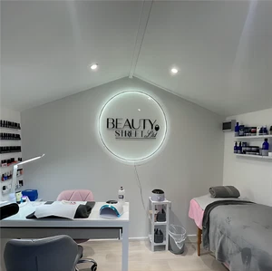 Nagel Schönheitssalon Logo Schild, Acryl Schild, individuelles hinterleuchtetes Schild, Wand Logo Schild - Bild 1 von 24