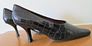 Donna Karan Sz 7-1/2B Leather Alligator-Embossed Pump Black Vintage Italy no box - Picture 1 of 17