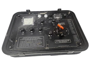 Radio de supervivencia marina SOLAS IIIA ITT transceptor código Morse de colección - Imagen 1 de 24