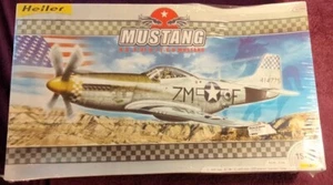HELLER [Ex-AIRFIX] 1:24 N.A. Kit Modelo de Reconocimiento Mustang P-51d Fighter/F-6D #52906 - Imagen 1 de 7