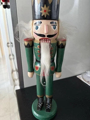 Weihnachtsdeko Nussknacker gebraucht 35 cm Hoch 12 cm Breit an den Schultern - Bild 1 von 3
