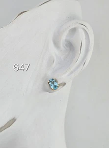 0.89g 9ct Yellow Gold Oval Blue Stone Stud Earrings Studs Aqua Gemporia 375 9kt - Picture 1 of 11