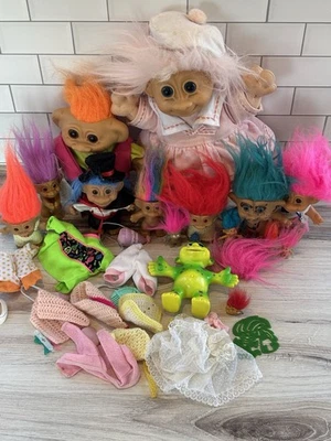 Lote De 15 Trolls Russ De Colección + Accesorios Años 90 Nuevo Troll Bank & Kool-Aid Foto 1 de 4