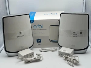 NETGEAR RBK852 6000 Mbps 4 Port Tri-band Mesh WiFi System (RBK852100NAS) - Afbeelding 1 van 5