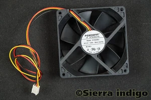 Foxconn PV983DE1 92mm x 25mm DC12V 0.18A 3-Wire 3-Pin Fan - Picture 1 of 1