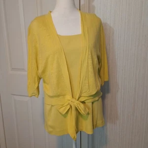 Conjunto de camiseta y cárdigan Chico para mujer talla 2 (L) amarillo verde corbata semi transparente usado en excelente estado - Imagen 1 de 15