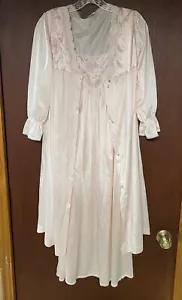 LORRAINE Conjunto Pegnoir Vintage Camisón y Bata Perla Botones Bordados Pequeño - Imagen 1 de 13