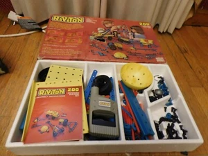 Vintage 1977 Parker Brother Riviton Building Playset With Original Box - Picture 1 of 11