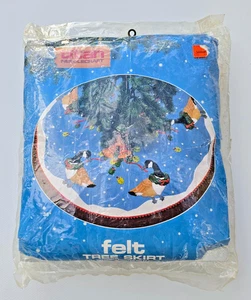 Vintage Titan Needlecraft FELT Christmas Tree SKIRT KIT Winter Geese 36" NEW  - Picture 1 of 9