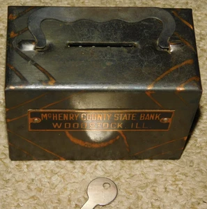 Vintage Metal Regular Saving  Bank WOODSTOCK IL Mchenrey county  with key - Picture 1 of 5