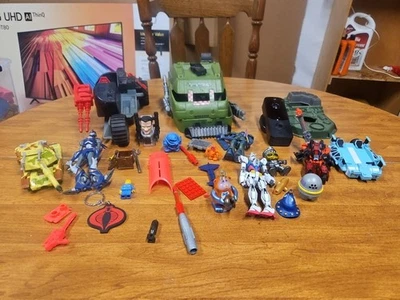 Vintage  80s , 90s Toys  Gi Joe Transfor Action Figure Weapons Accessories Parts Foto 1 de 4