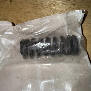 GM 1998-2002 GMC CHEVY TRUCK  FRONT SIDE DOOR HINGE SPRING 88891766 NOS - Picture 1 of 2