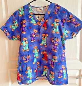 Scrub Top Donna Medio Medico Sanitario Uniforme Musicale Orsacchiotti Blu - Foto 1 di 8
