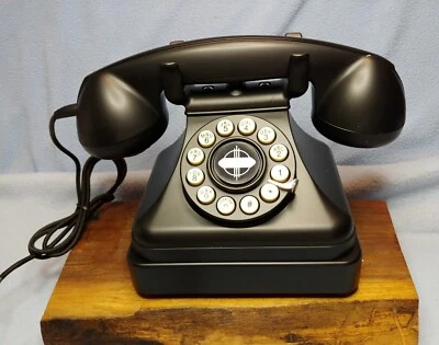 My Estate Sale! Crosley Kettle Classic Desk Phone CR62BK Unused~ Ready To Go - Image 1 of 4