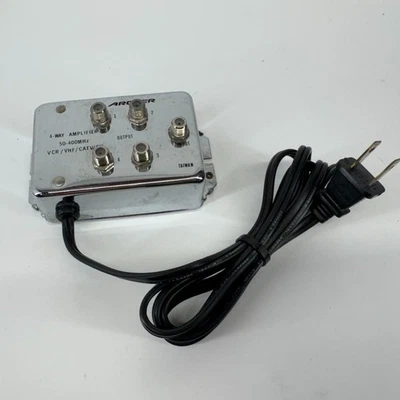 Radio Shack 15-1119A 4-Way TV FM Distribution Amplifier 50-550MHz 1.3dB Gain - Image 1 of 3