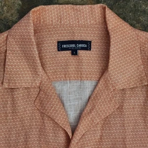 Camisa Frescobol Carioca 100% Lino Lg Abotonada Salmón Blanco Espiga Rosa - Imagen 1 de 7