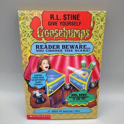 Give Yourself Goosebumps #7 Under The Magicians Spell by R. L. Stine First Print Foto 1 de 4