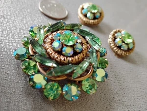 SET SPILLE STRASS VERDI VINTAGE NON FIRMATE CLIP TONO ORO ACCESSORI ADORABILI! - Foto 1 di 4