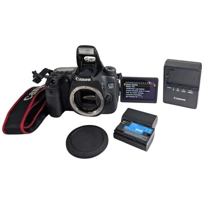 Cuerpo de cámara réflex digital Canon EOS 70D • Obturador 19K • 2 baterías + cargador - Probado ✅ Foto 1 de 4