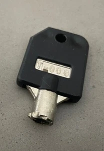 VENDMAX Vending Machine Key #T006 -Vending ! - Picture 1 of 1