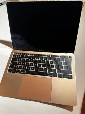 mac book air in gold, sehr guter Zustand - Bild 1 von 4