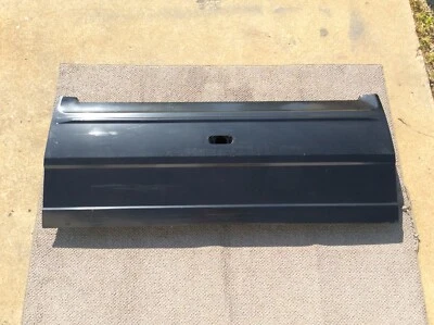 Puerta trasera suburbana NOS GM Chevy GMC C10 K10 C1500 C2500 4x4 73-85 86 87 88-91 Foto 1 de 4