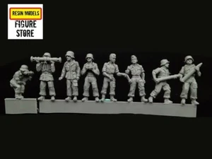 Resinmodelle 8 Stück Soldaten 88 Artilleriegruppe (ohne Geschütz) WWII, unbemalt im Maßstab 1:72 - Bild 1 von 2