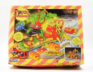 Playmates - Toxic Crusaders - The Boiling Bubbly Board Crusaderskate Skateboard - Foto 1 di 11