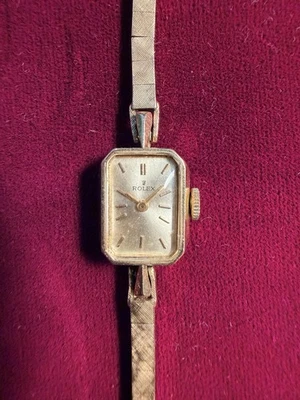 Reloj de cóctel Rolex para dama, caja cuadrada, caja de 14kt + correa Foto 1 de 4