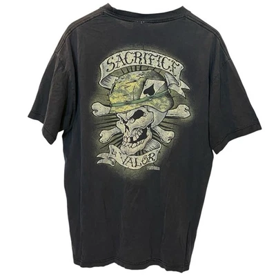 Camiseta Calavera Thrashed Sacrifice Valor L Desteñida Rasgada Manchada Grunge Militar Usada Foto 1 de 4