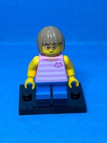 LEGO City Minifig cty0663 - Child/Girl w/Red Glasses - Light Scratches/No Cracks