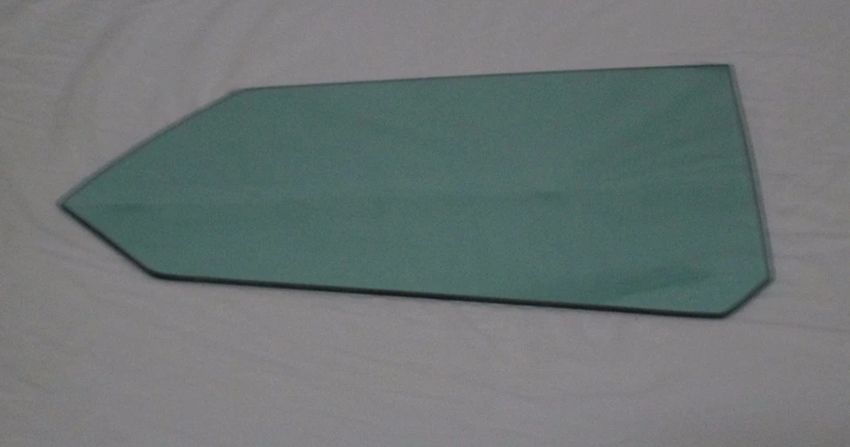 Cuarto de cristal 1970 1971 Ford Torino 2 puertas techo rígido Fastback lado del pasajero derecho verde Foto 1 de 1