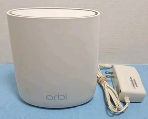 Netgear Orbi RBS20 AC2200 router tribanda WiFi rete domestica satellitare - Foto 1 di 6
