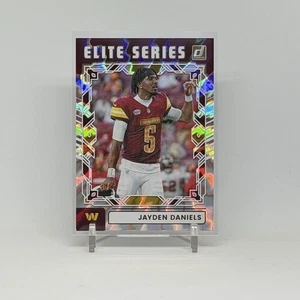 2025 Panini Donruss Jayden Daniels Elite Series #TES-JDA - Bild 1 von 2