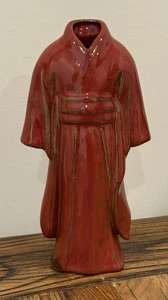 Vintage rot glasierte Keramik Kimono Figur Ochsenblut asiatisches Gewand Statue - Mid Century - Bild 1 von 4